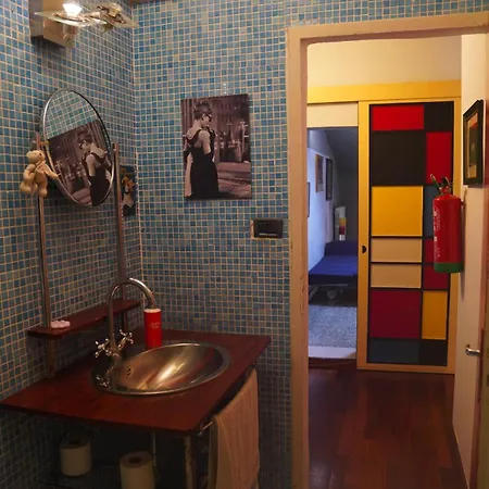 Διαμέρισμα Maison Mondrian, A Due Passi Dal Duomo Μόντενα