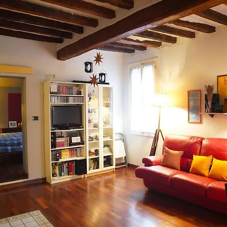 Maison Mondrian, A Due Passi Dal Duomo Modena