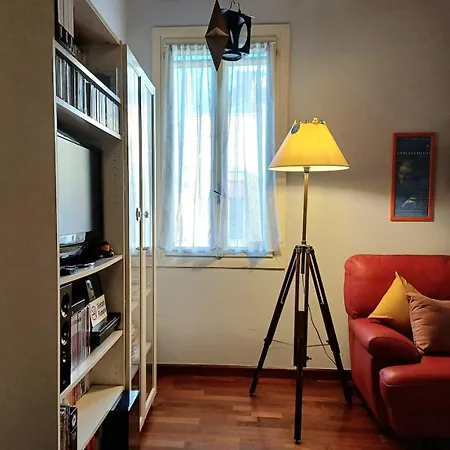 Maison Mondrian, A Due Passi Dal Duomo Διαμέρισμα *